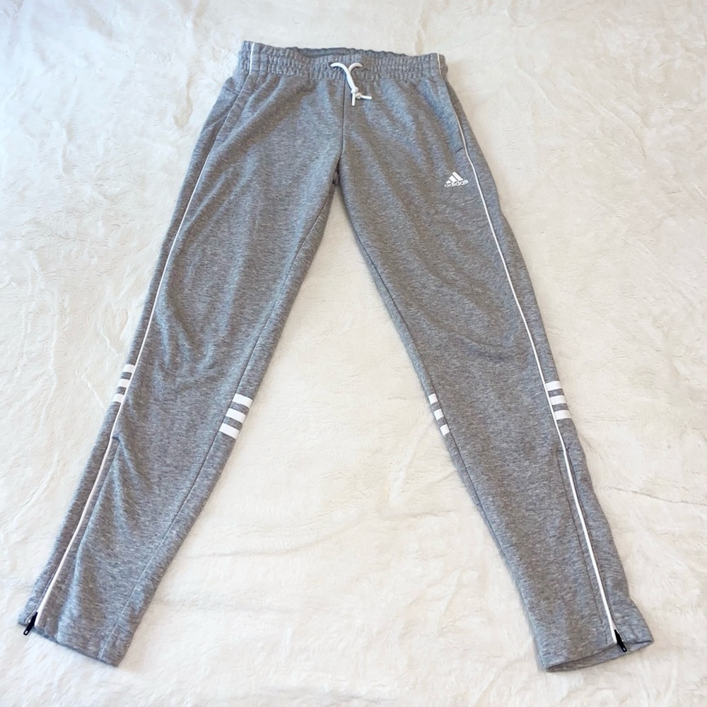 Adidas sweatpants